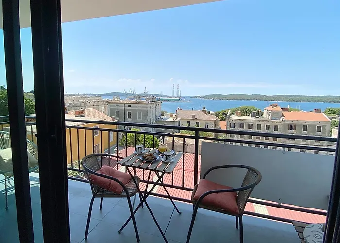 Vista Center Apartment